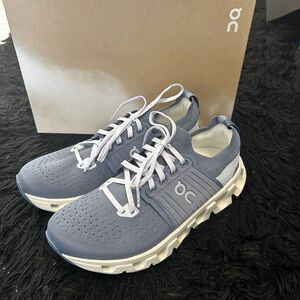 ON CLOUDSWIFT metal heather running athletic training lace up shoes sneakers sz9